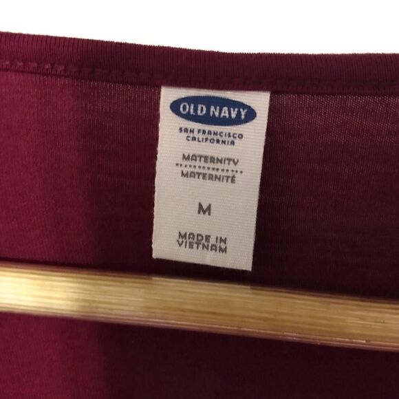 Old Navy Maternity Top wine red medium - Picture 3 of 5